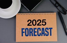 Housing Market Predictions 2025: Pricing, Trends, and Crashes